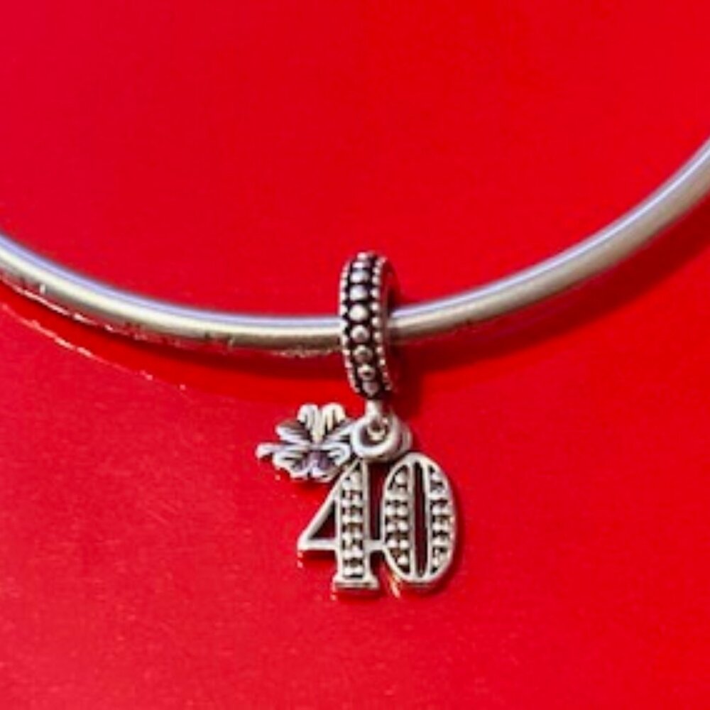 PANDORA: 40th Celebration Dangle Charm